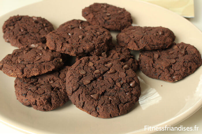 Cookies au chocolat sans sucre et protéinés
